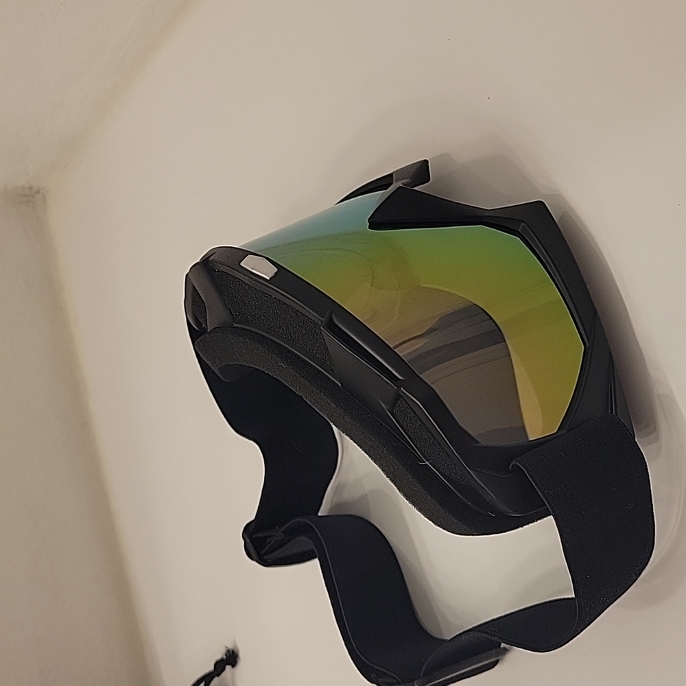 Ski Goggles - image 2